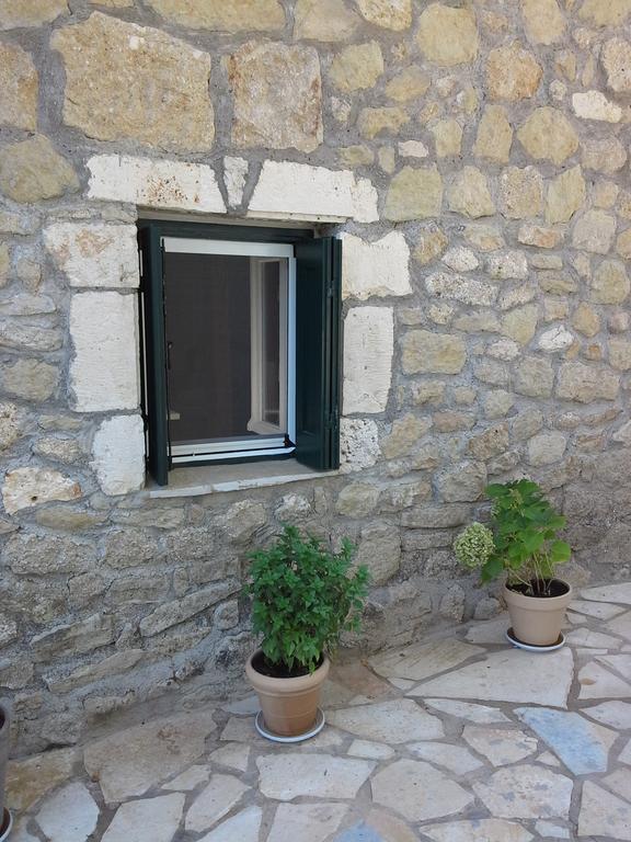 Gianna'S Villa Alexandros Exterior photo